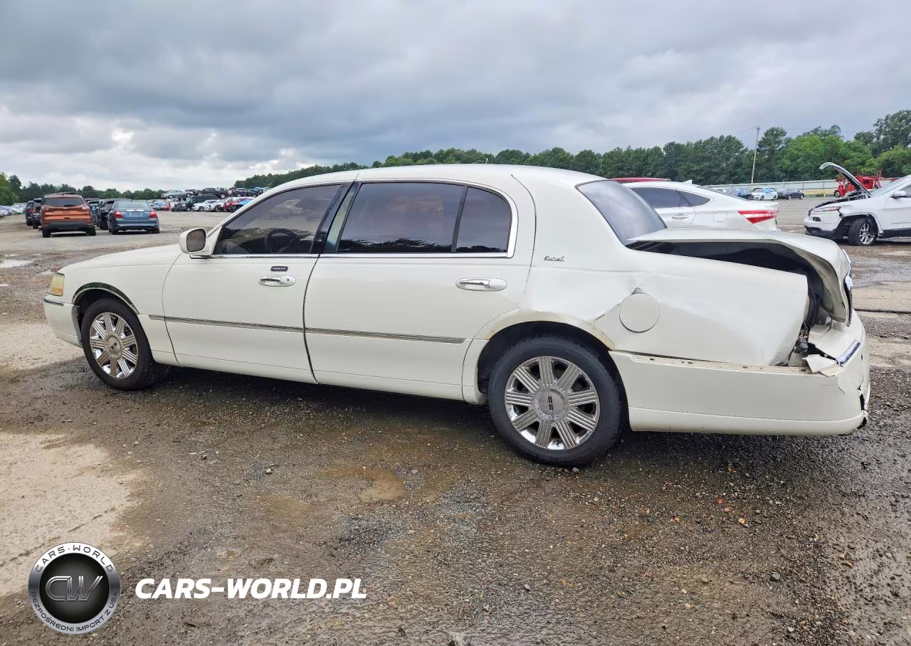 2003 Lincoln Town Car Cartier L VIN:1LNHM85W33Y700177 - 2