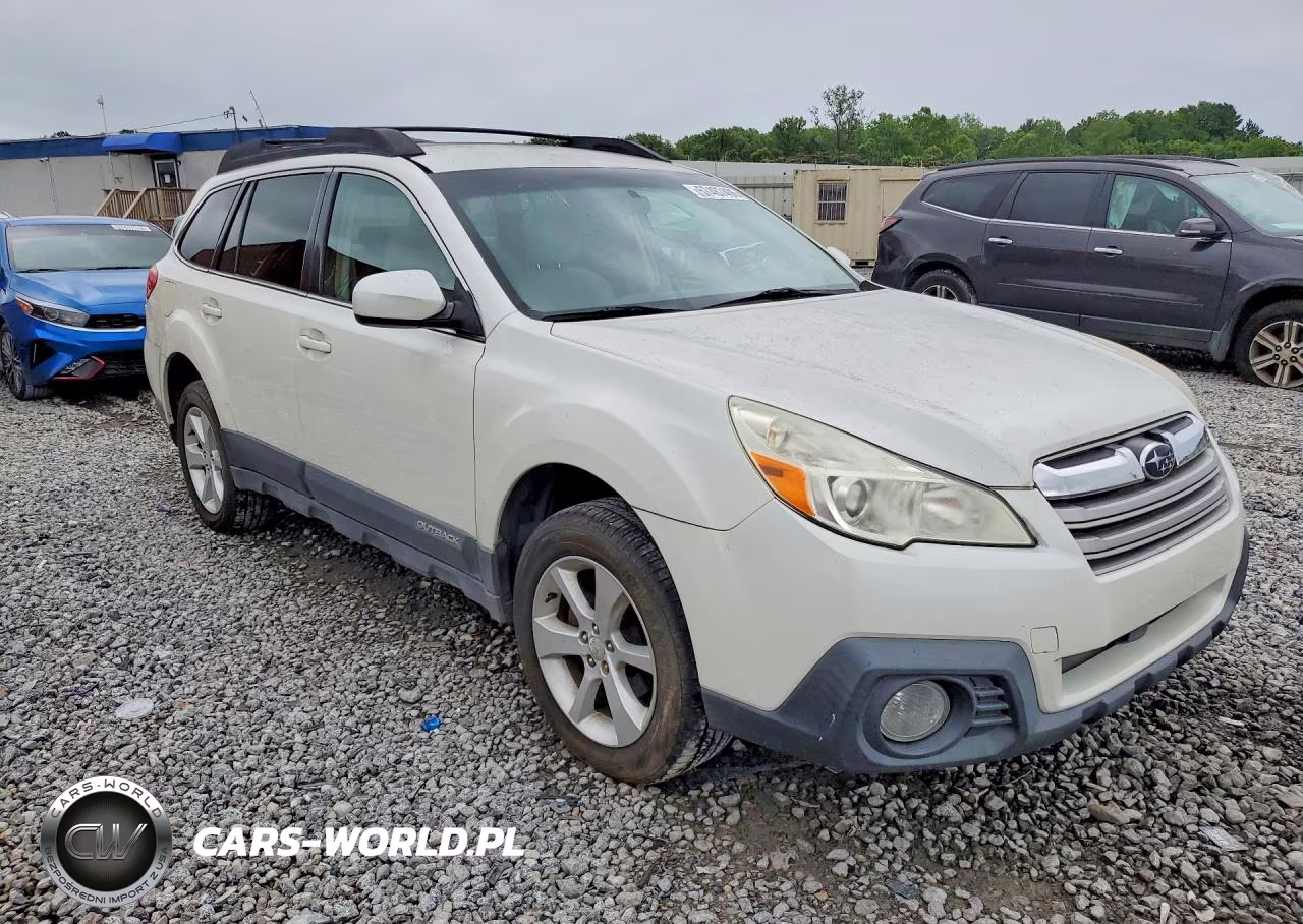 2014 Subaru Outback 2.5I Premium VIN:4S4BRBCC7E3318067 - 4