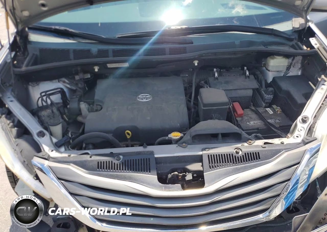 2013 Toyota Sienna Xle 8-Passenger VIN:5TDYK3DC7DS343359 - 12