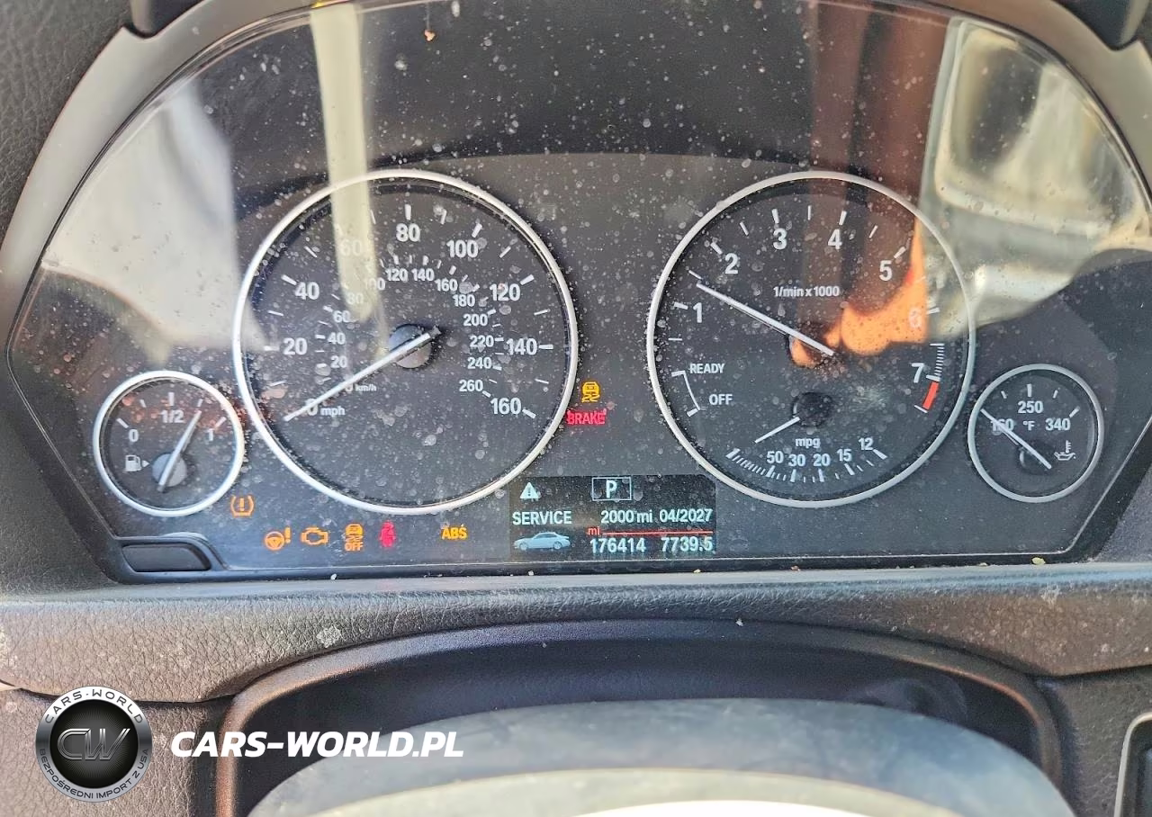 2015 BMW 320 I VIN:WBA3B1G52FNT02090 - 9