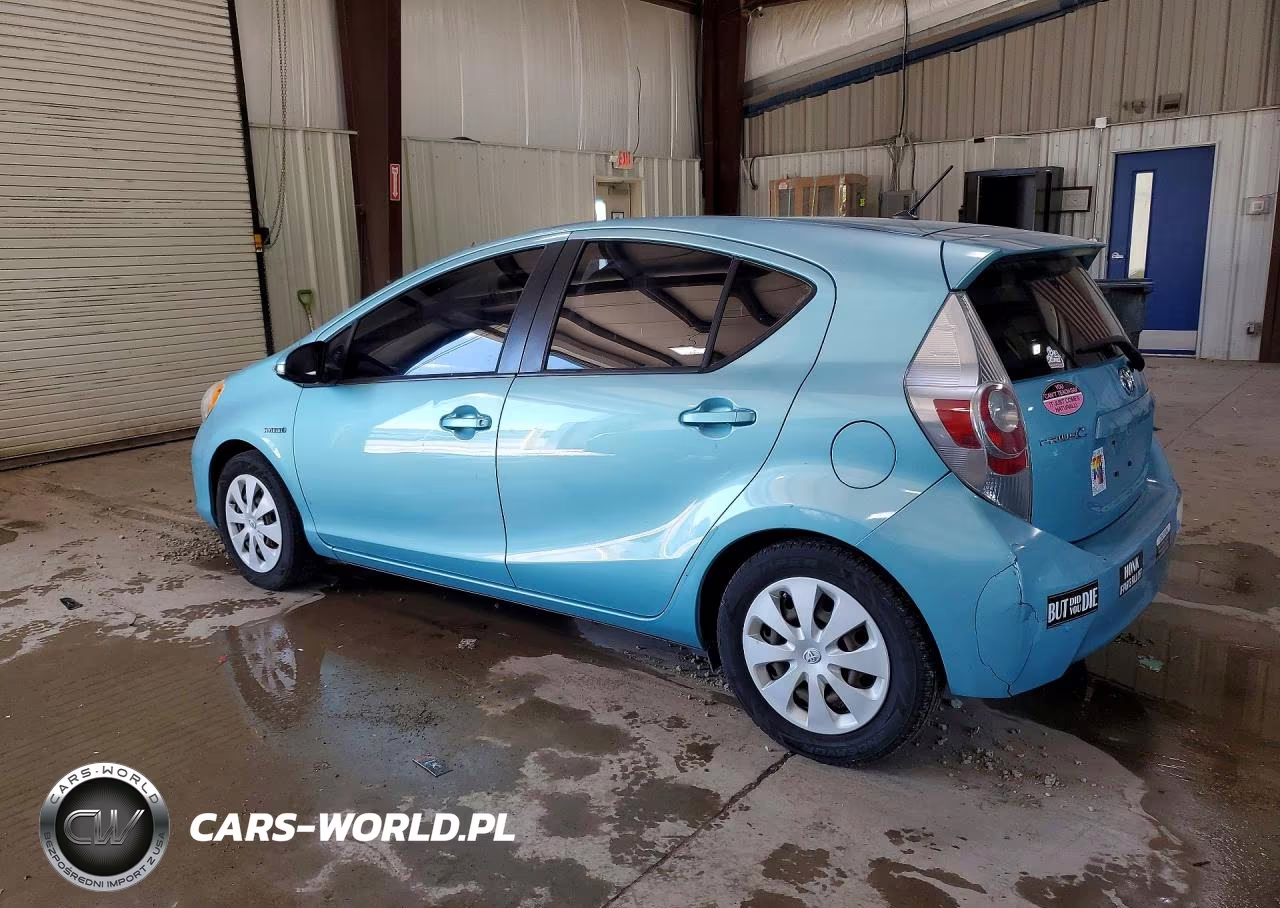 2014 Toyota Prius C Two VIN:JTDKDTB36E1069458 - 2