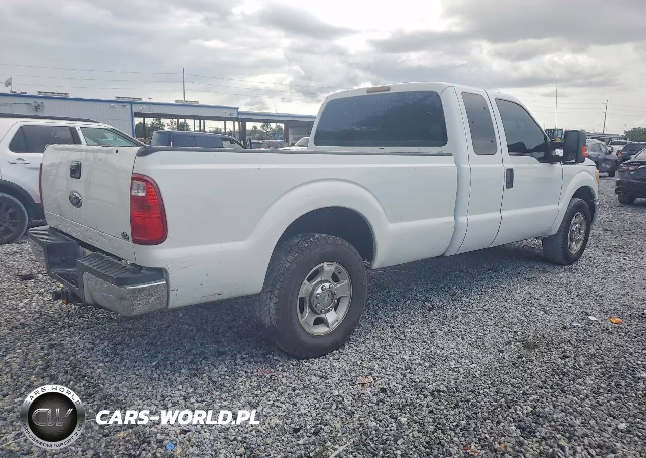2011 Ford F250 Super Duty VIN:1FT7X2AT4BEB05225 - 3