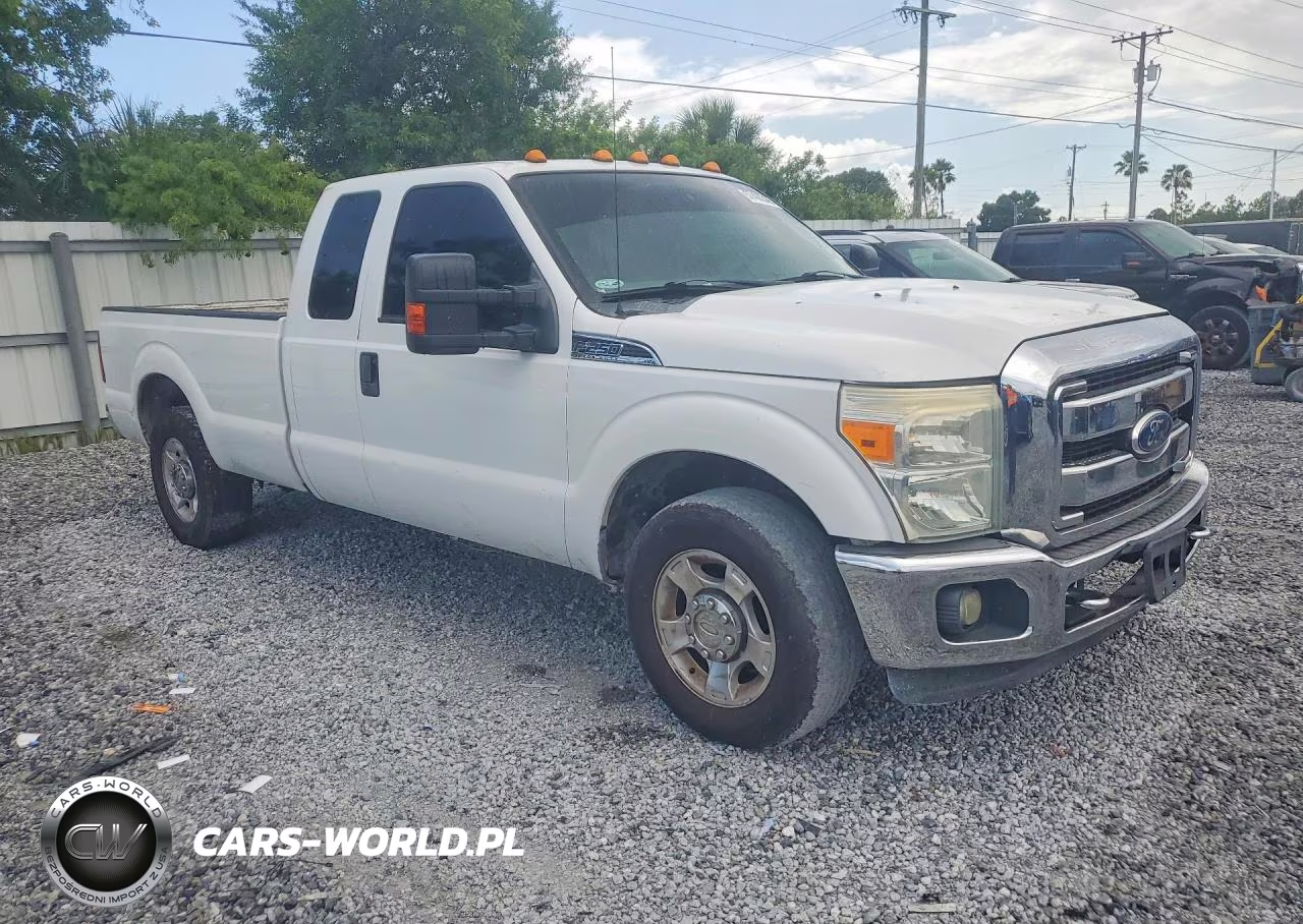 2011 Ford F250 Super Duty VIN:1FT7X2AT4BEB05225 - 4