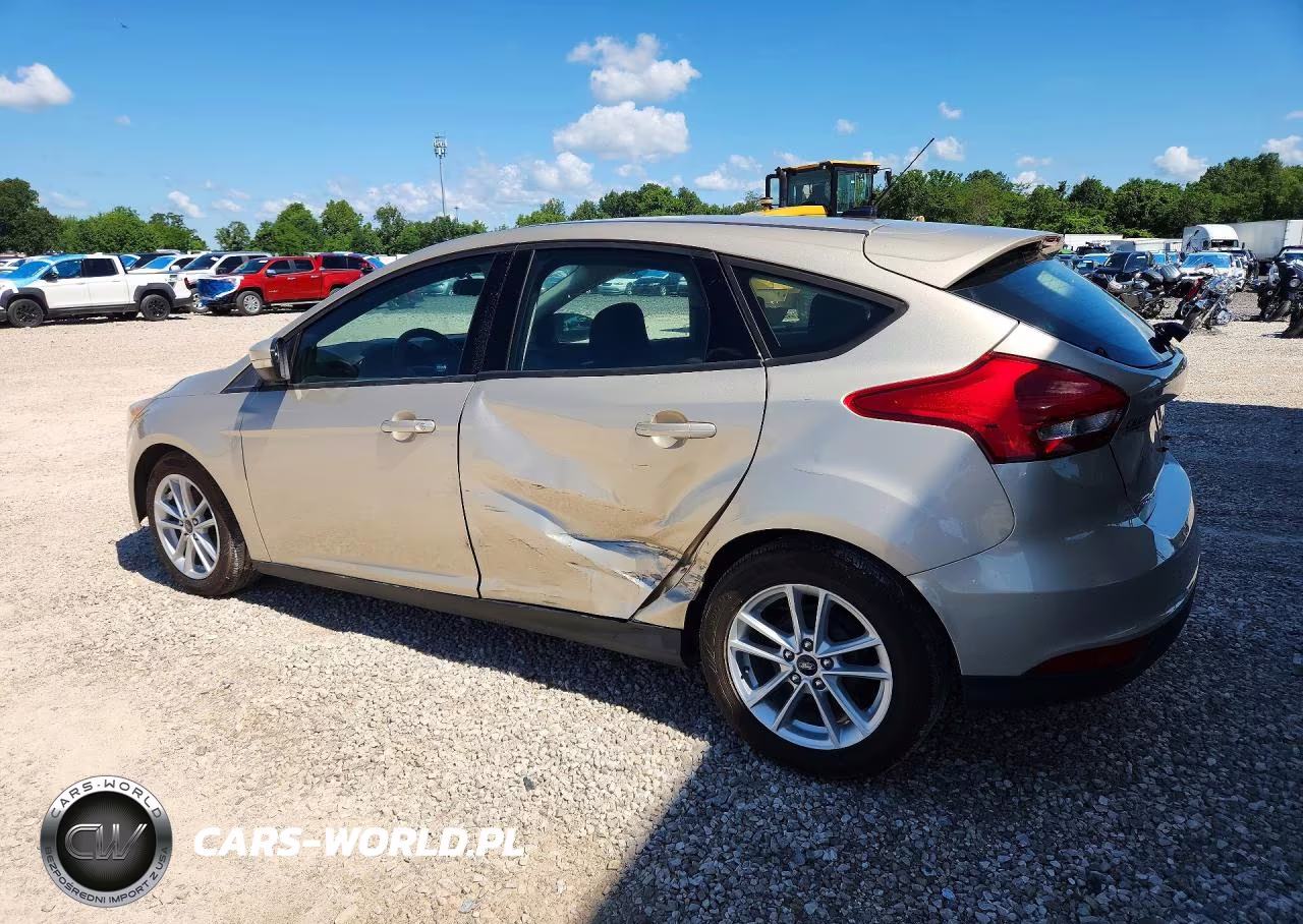 2017 Ford Focus Se VIN:1FADP3K21HL318335 - 2