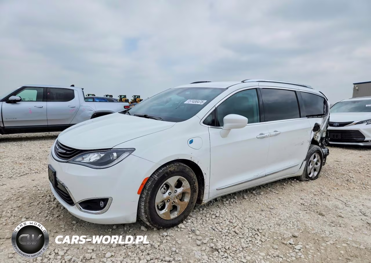 2018 Chrysler Pacifica Hybrid Touring L