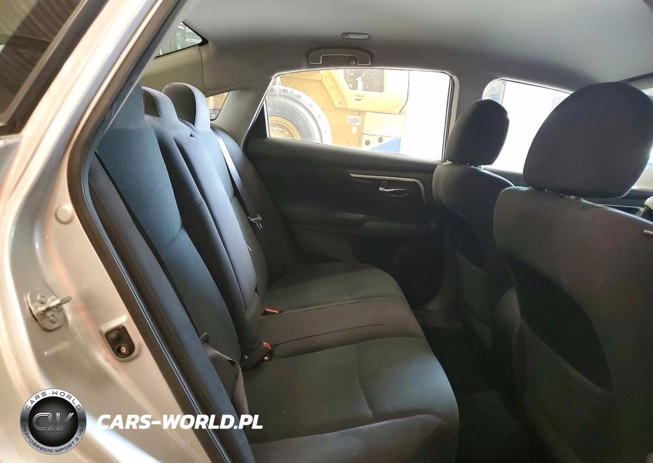 2014 Nissan Altima 2.5 S VIN:1N4AL3AP5EN257454 - 10