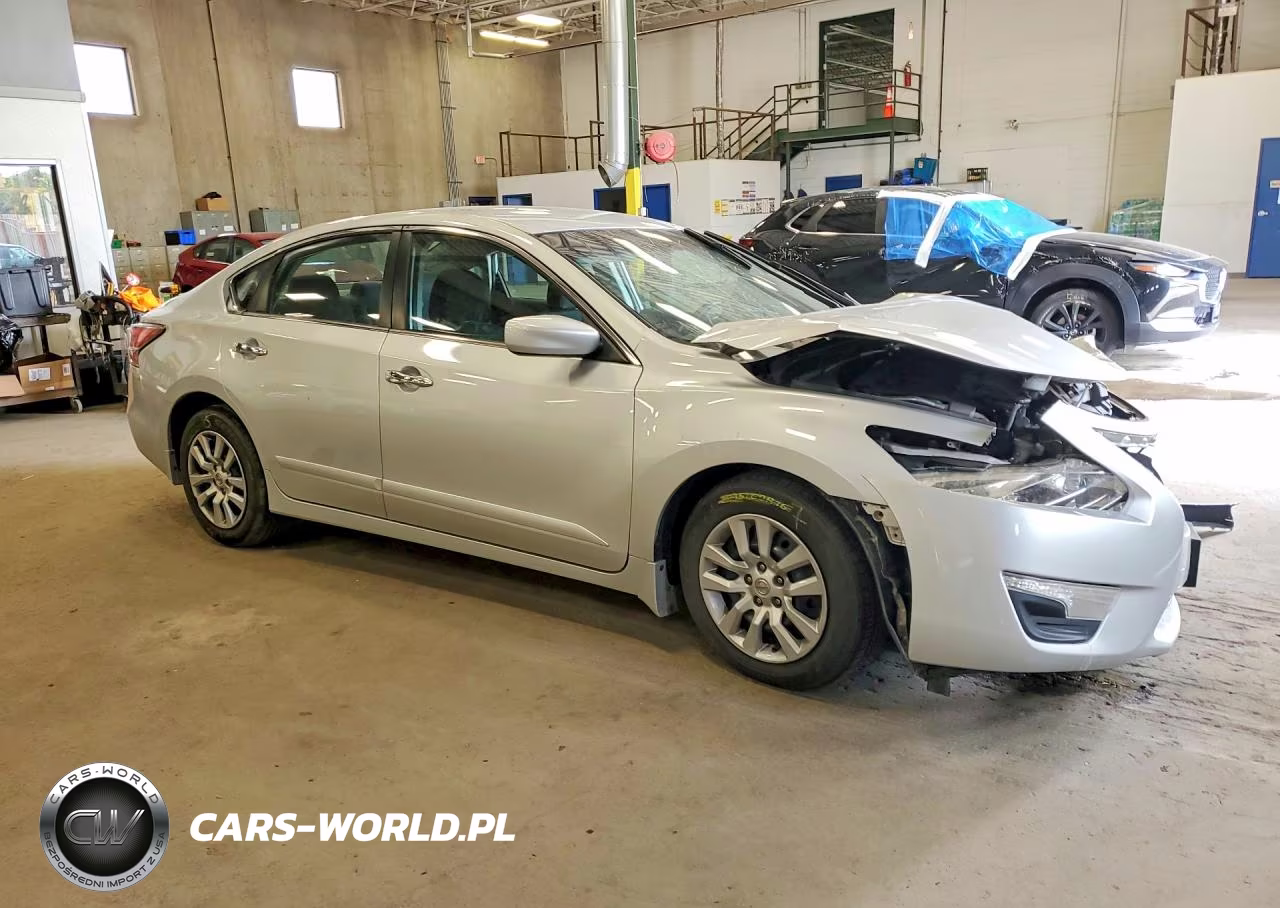 2014 Nissan Altima 2.5 S VIN:1N4AL3AP5EN257454 - 4