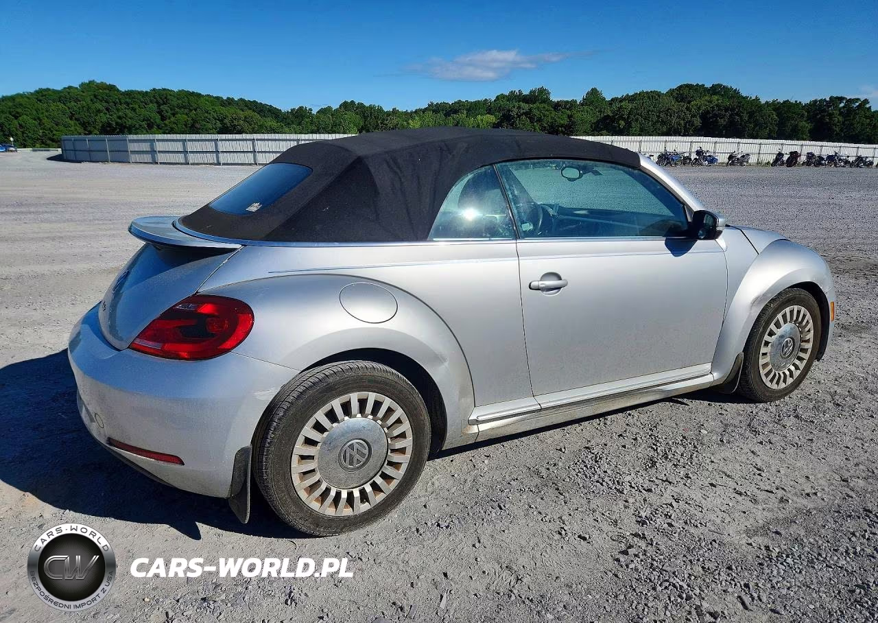 2016 Volkswagen Beetle VIN:3VW507AT8GM805689 - 3