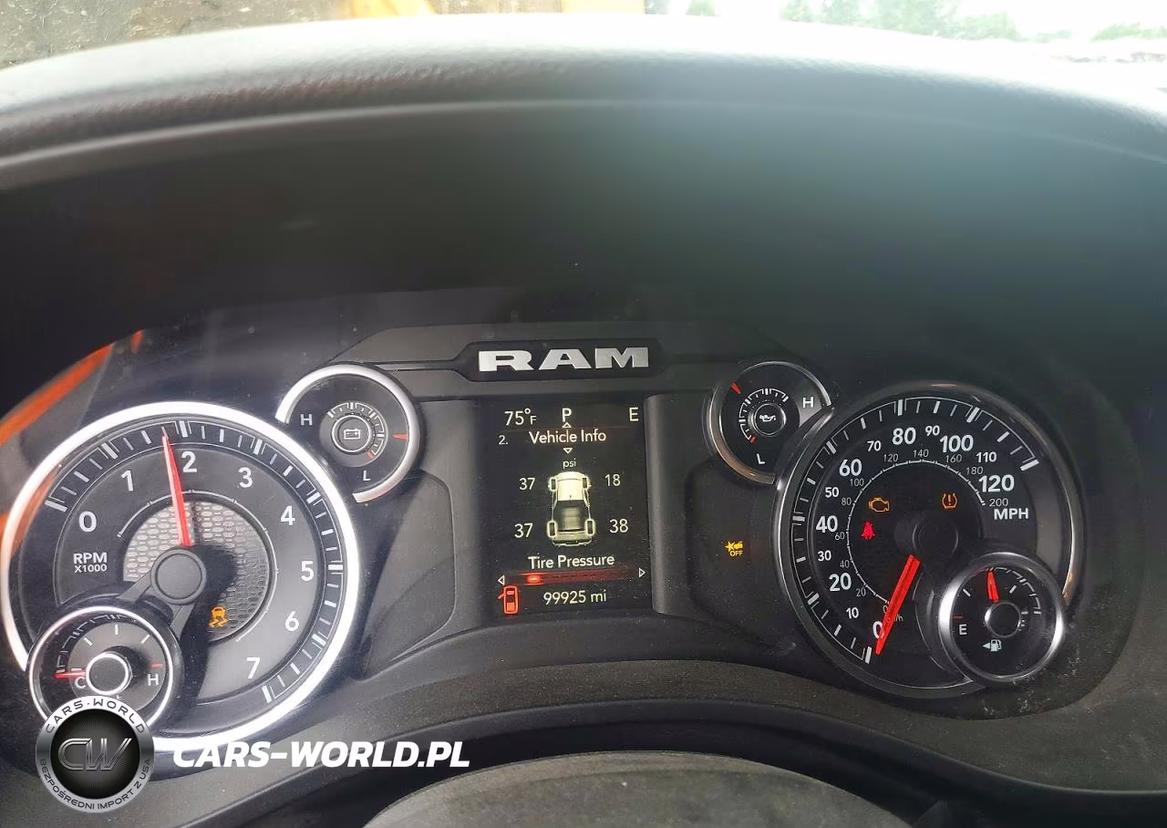 2022 Ram 1500 Tradesman VIN:1C6RRFNG0NN373997 - 9