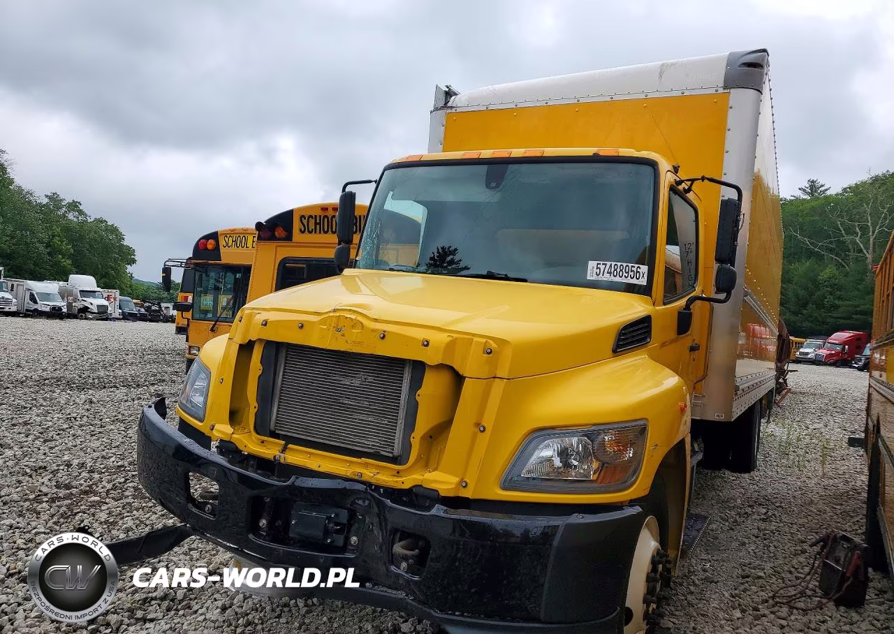 2023 Hino L6 Box Truck