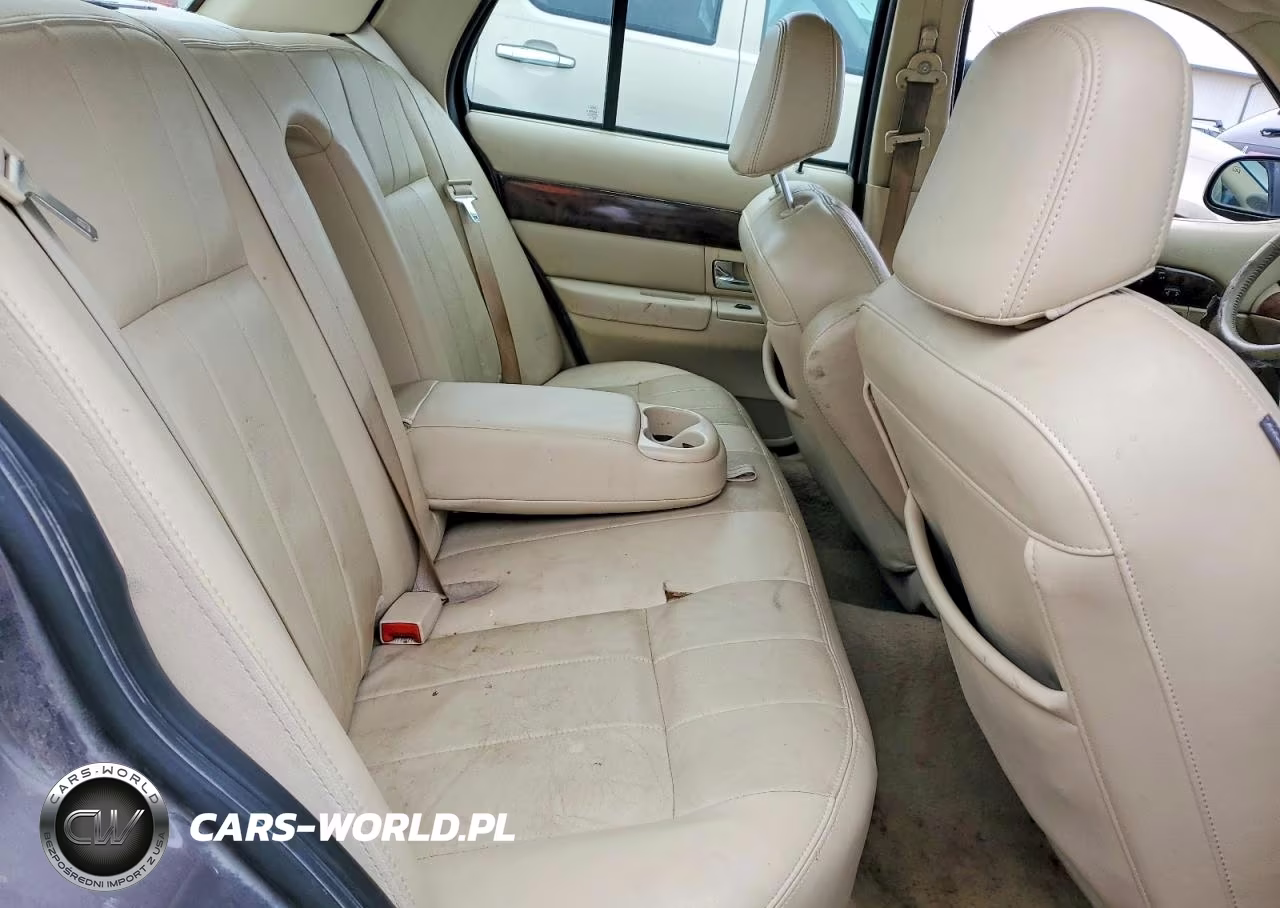2008 Mercury Grand Marquis VIN:2MEHM75V17X636537 - 10