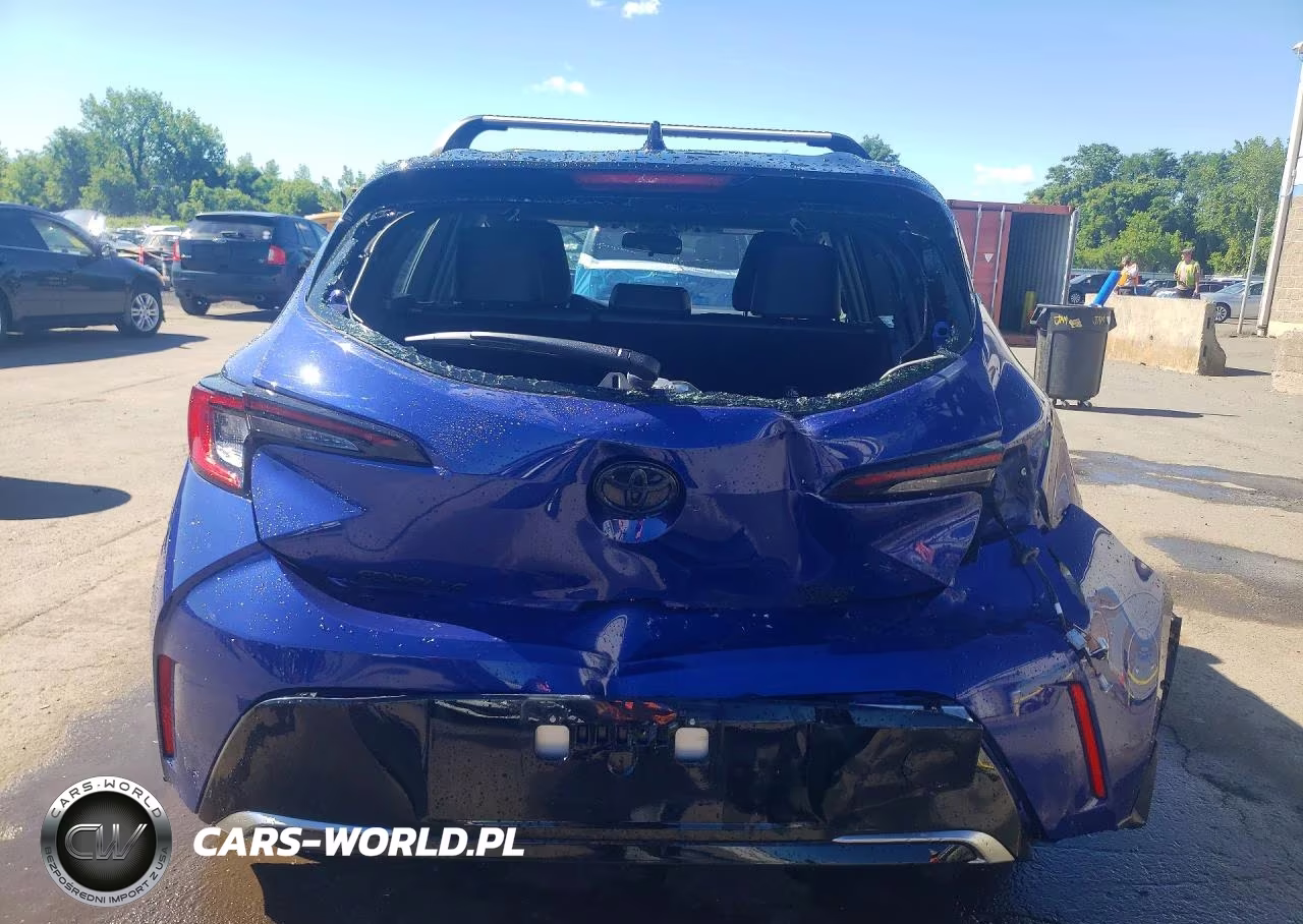 2025 Toyota Corolla Xse VIN:JTNC4MBE1S3247221 - 6