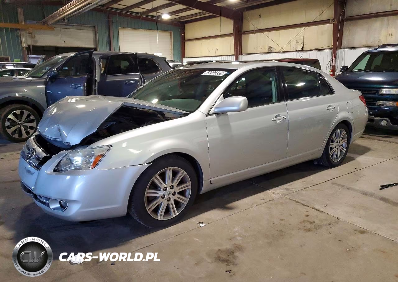 2005 Toyota Avalon