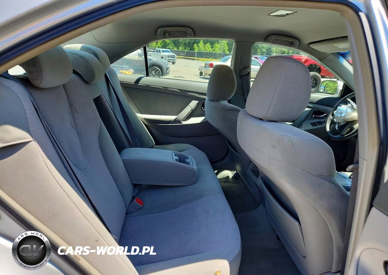 2010 Toyota Camry Le VIN:4T1BF3EK9AU010373 - 10