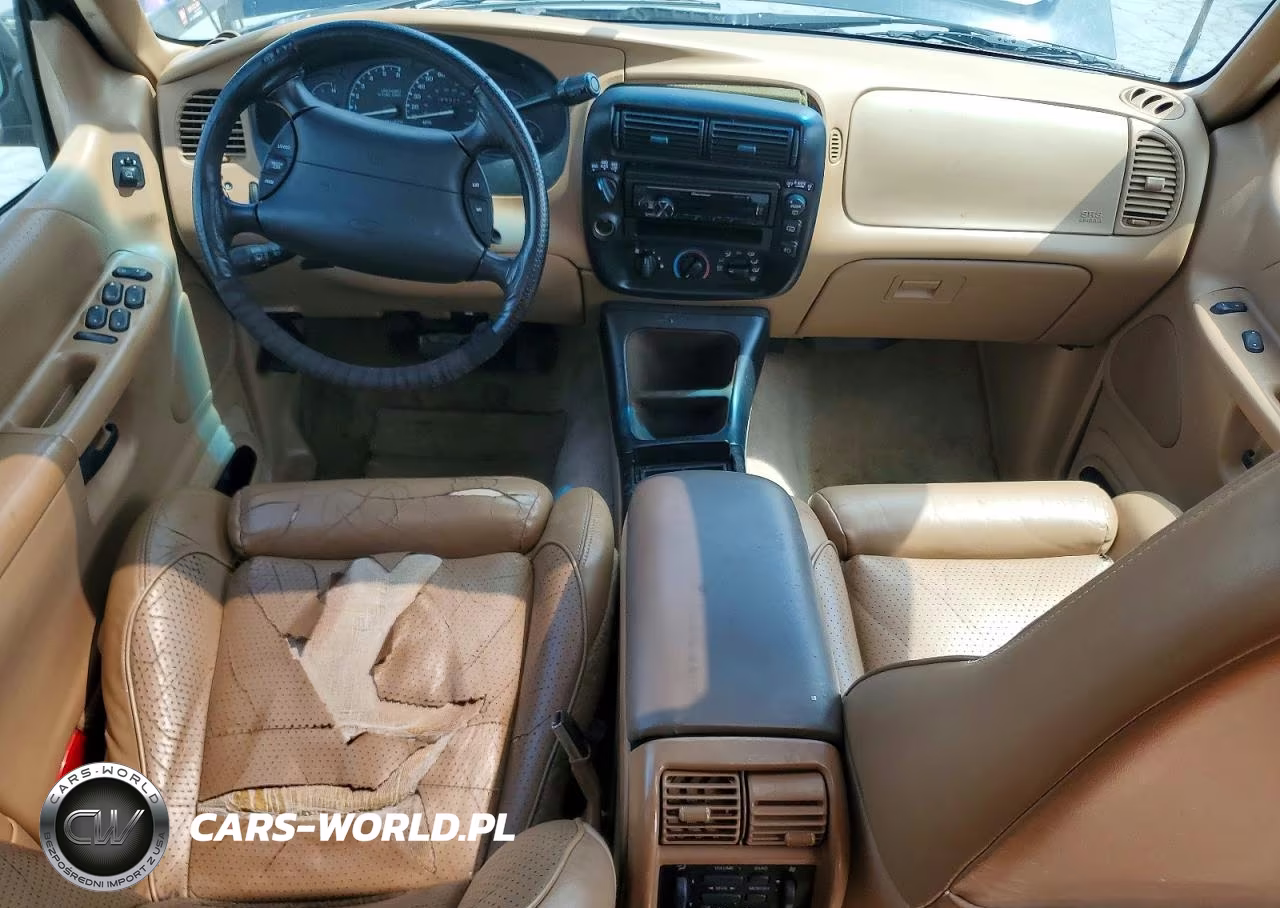 1996 Ford Explorer VIN:1FMDU34X2TUC80110 - 8