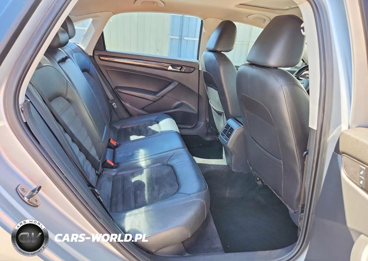 2014 Volkswagen Passat Sel VIN:1VWCN7A32EC046870 - 10