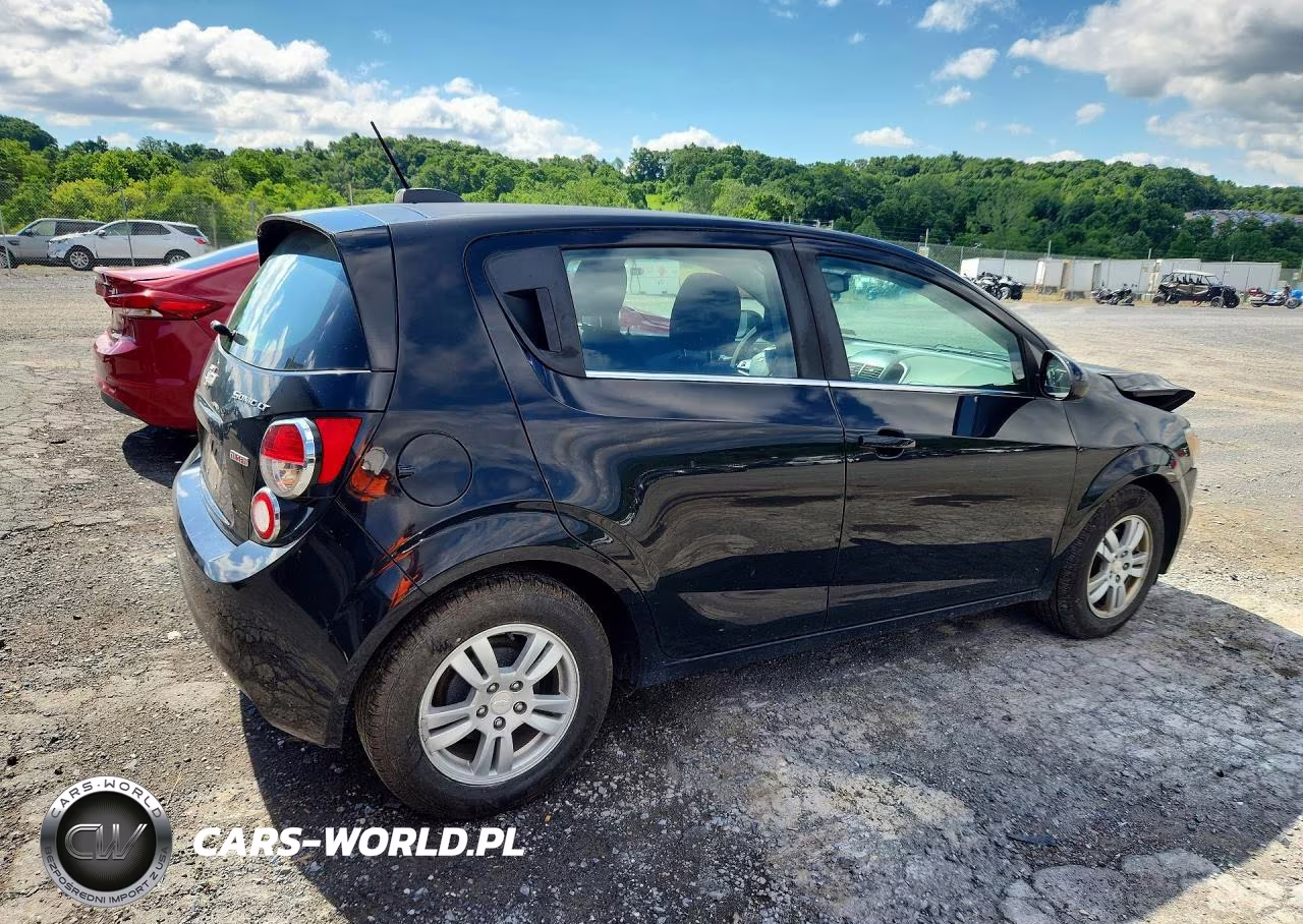 2016 Chevrolet Sonic Lt VIN:1G1JC6SB1G4149753 - 3