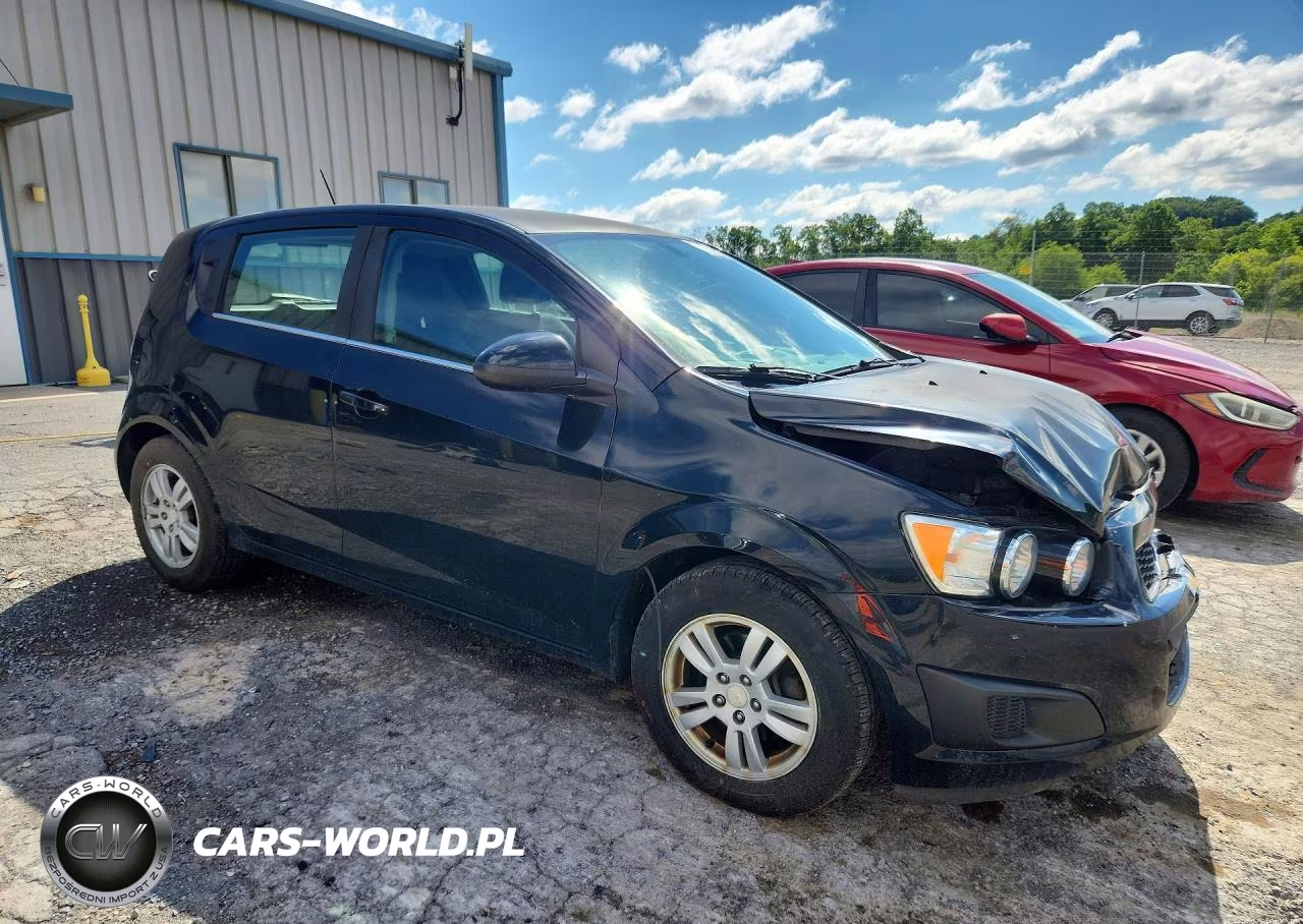 2016 Chevrolet Sonic Lt VIN:1G1JC6SB1G4149753 - 4