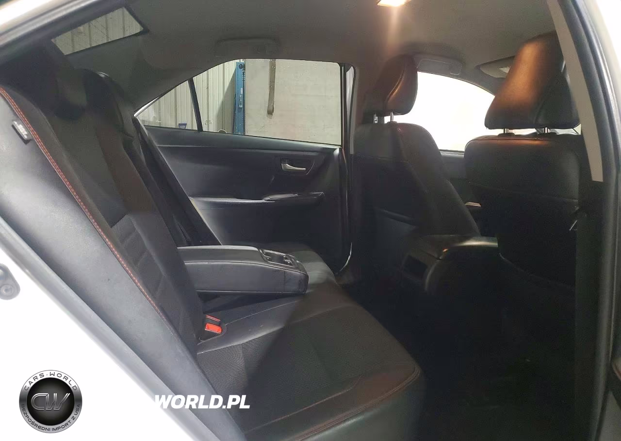 2017 Toyota Camry Se VIN:4T1BF1FK8HU310032 - 10