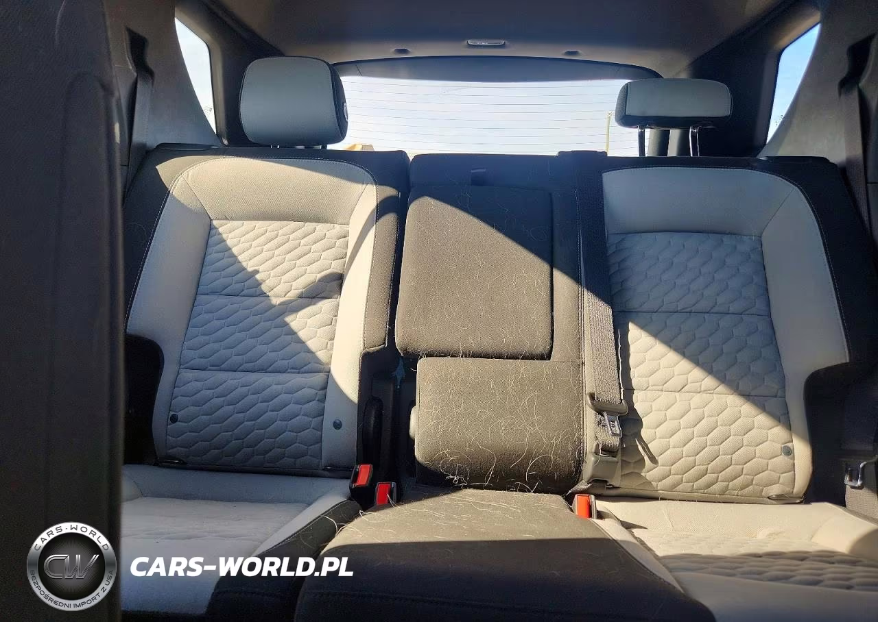 2018 Chevrolet Equinox Ls VIN:2GNAXREV2J6235847 - 10