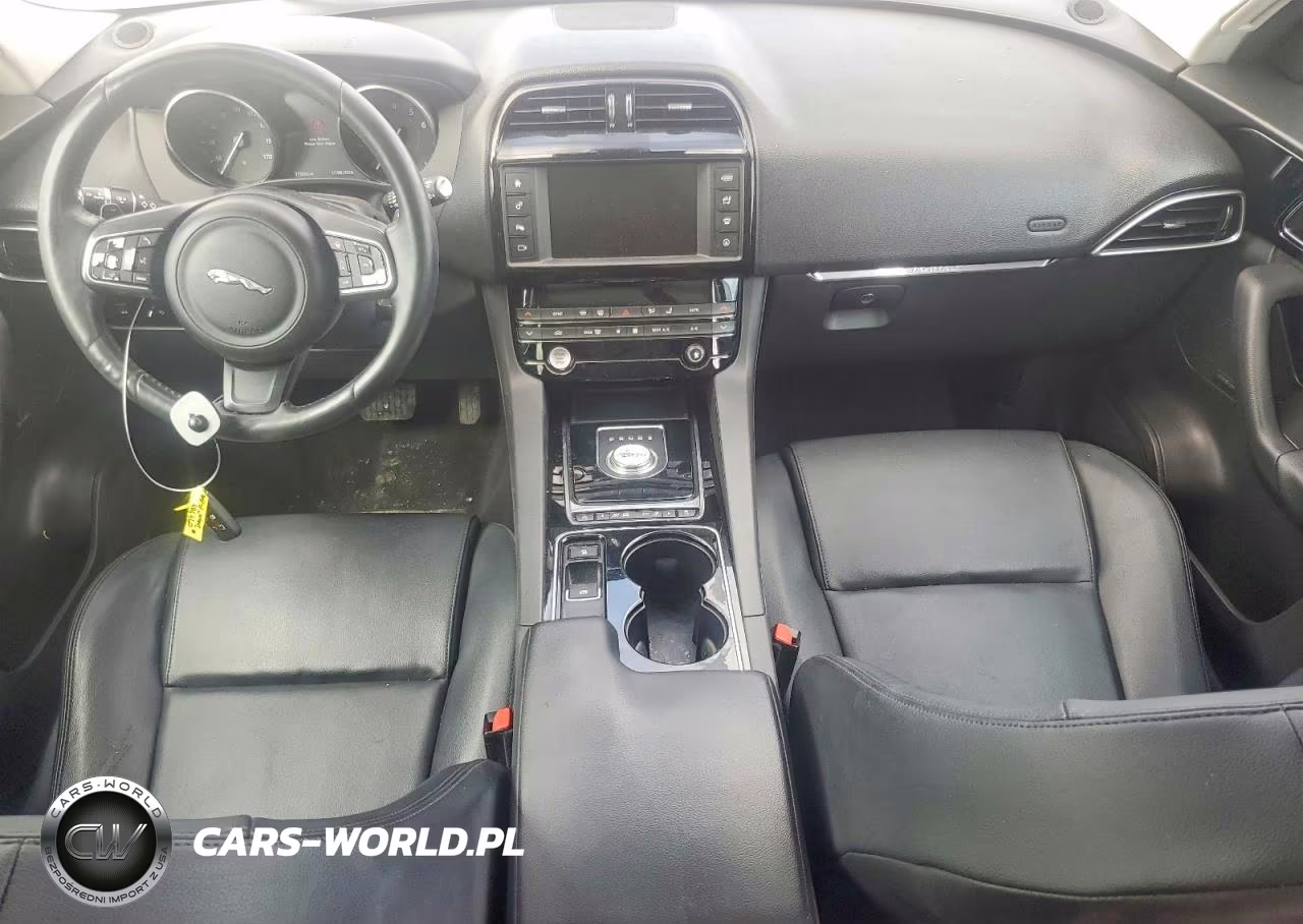 2017 Jaguar F-Pace Premium VIN:SADCJ2BV1HA074469 - 8