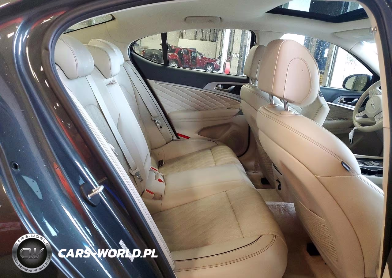 2019 Genesis G70 3.3T Design Edition VIN:KMTG34LE1KU023871 - 10
