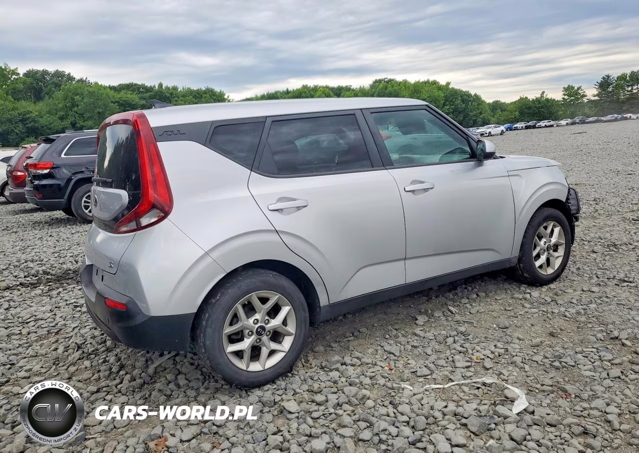 2020 Kia Soul S VIN:KNDJ23AU2L7003785 - 3