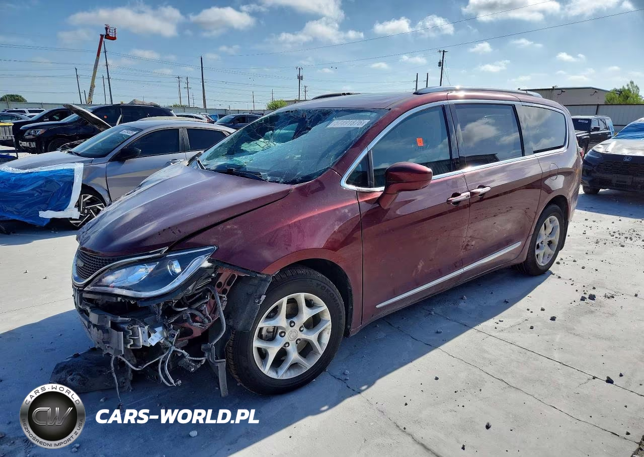 2020 Chrysler Pacifica Touring L Plus