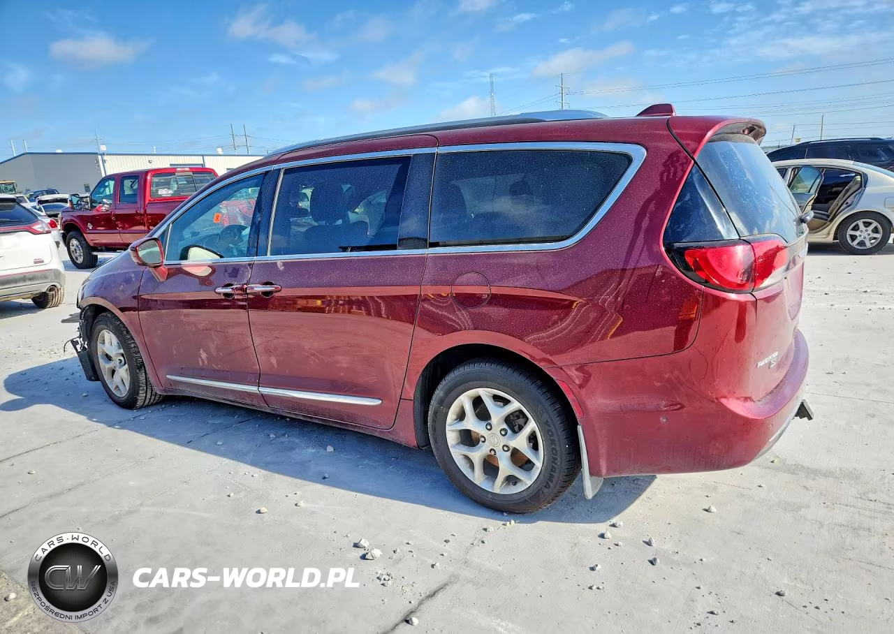 2020 Chrysler Pacifica Touring L Plus VIN:2C4RC1EG1LR110804 - 2