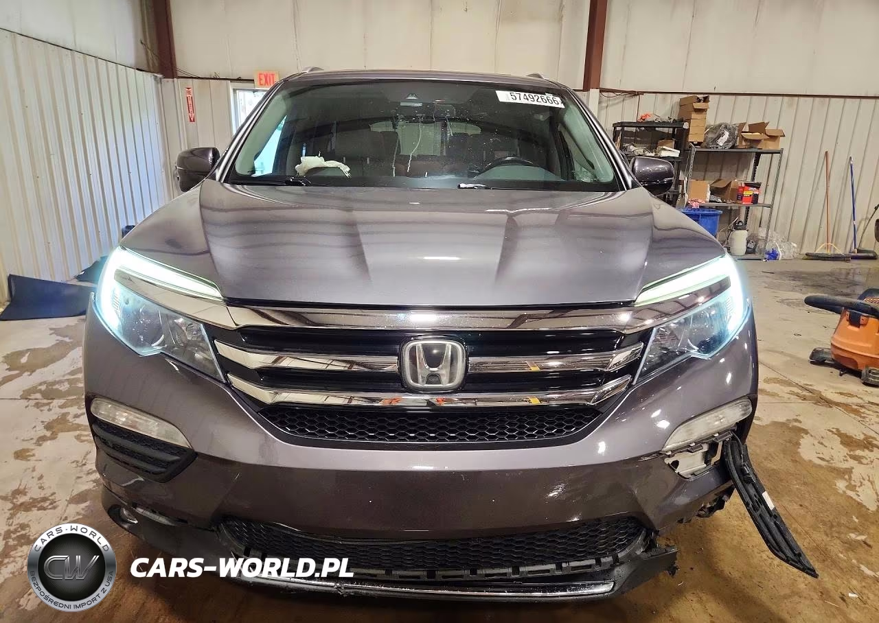 2016 Honda Pilot Touring VIN:5FNYF6H90GB057916 - 5