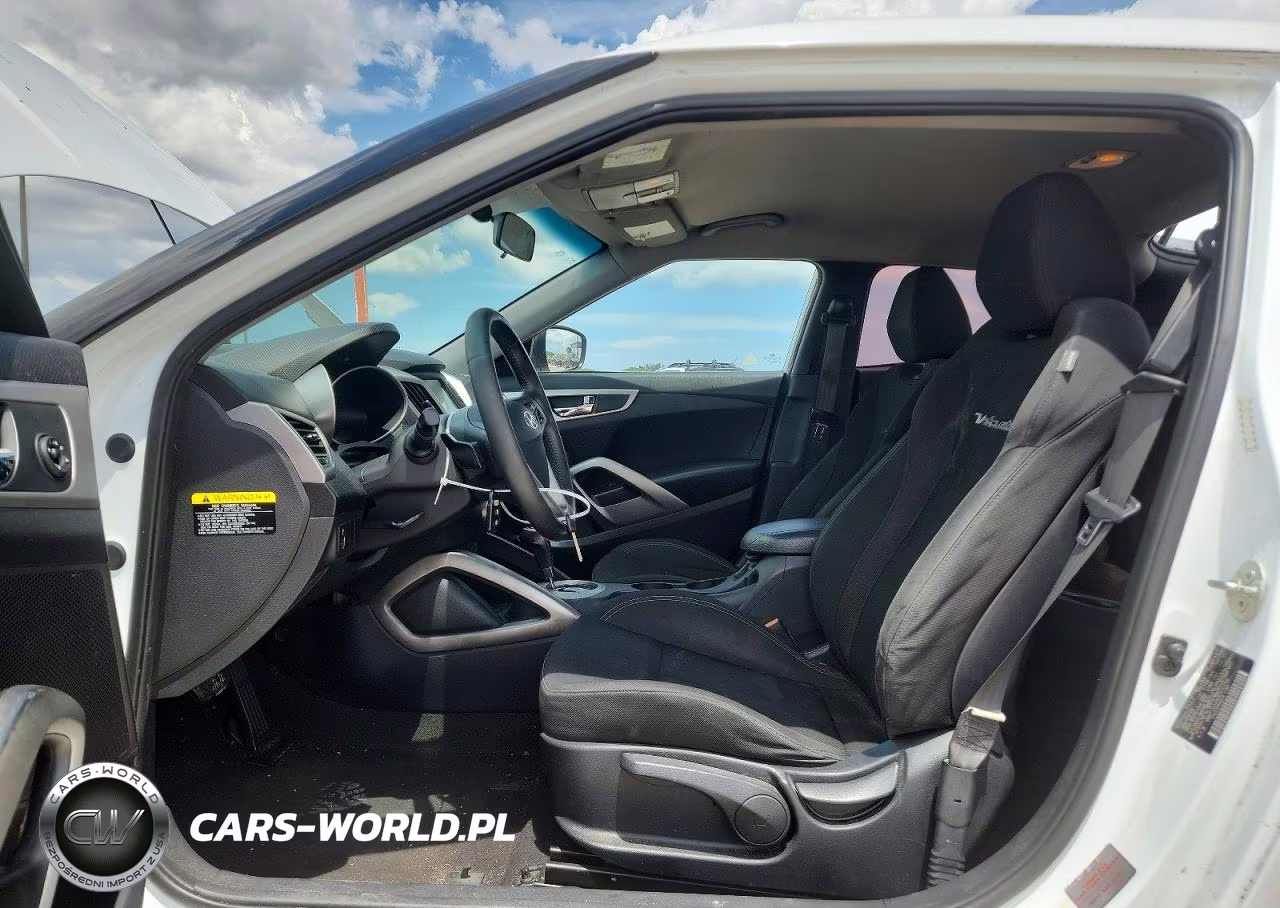 2017 Hyundai Veloster Base VIN:KMHTC6AD8HU310759 - 7