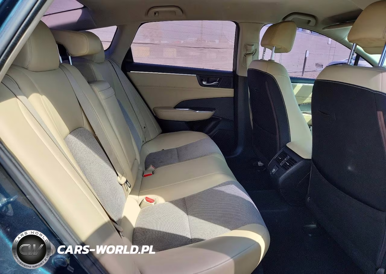 2018 Honda Clarity VIN:JHMZC5F15JC016723 - 10