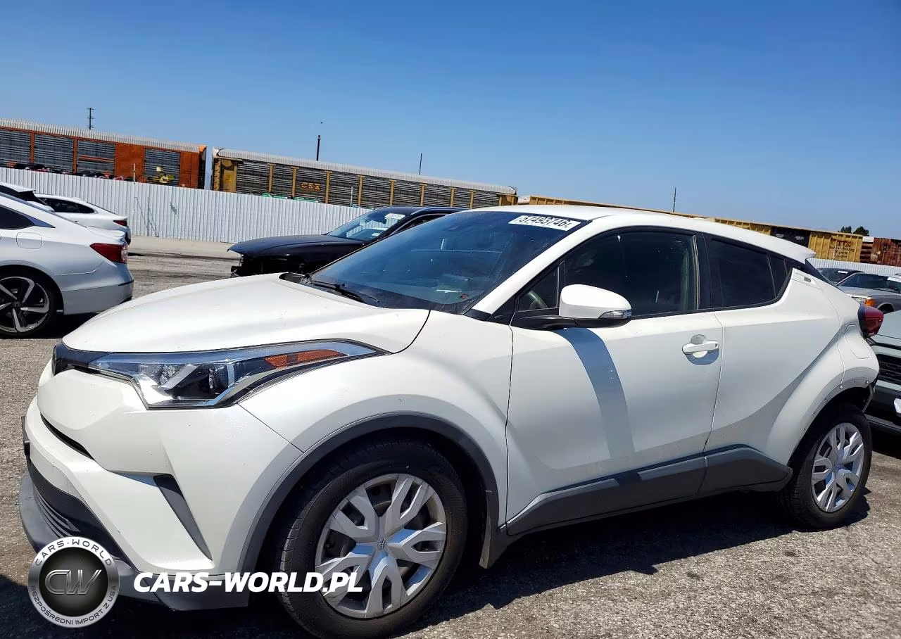 2019 Toyota C-Hr Le – zdjęcie 1 z 12