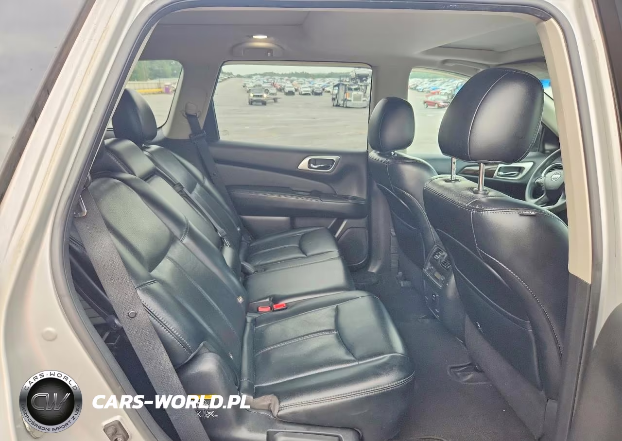 2015 Nissan Pathfinder S VIN:5N1AR2MNXFC689561 - 11