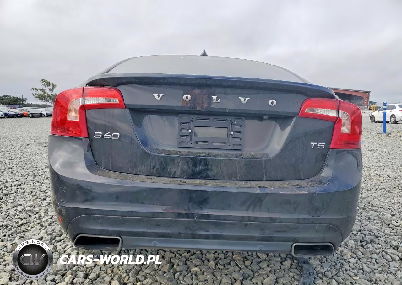 2015 Volvo S60 Platinum VIN:YV126MFM8F2359855 - 6