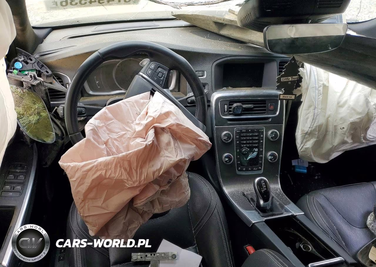 2015 Volvo S60 Platinum VIN:YV126MFM8F2359855 - 8