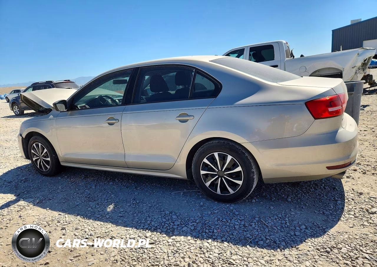 2015 Volkswagen Jetta Base VIN:3VW2K7AJ5FM266202 - 2