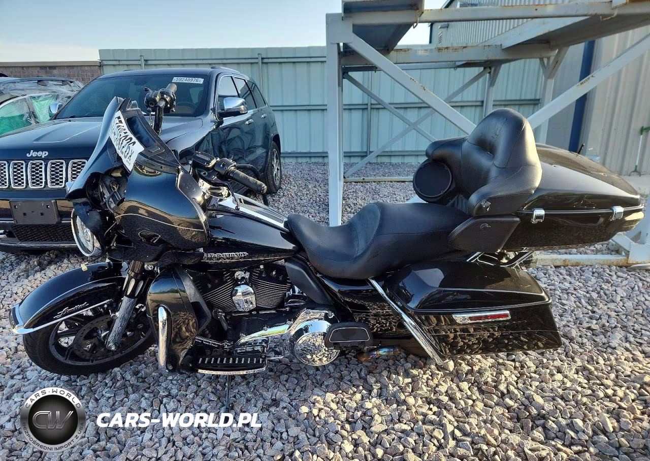 2014 Harley-Davidson Flhtk Electra Glide Ultra Limited VIN:1HD1KEL12EB647302 - 3