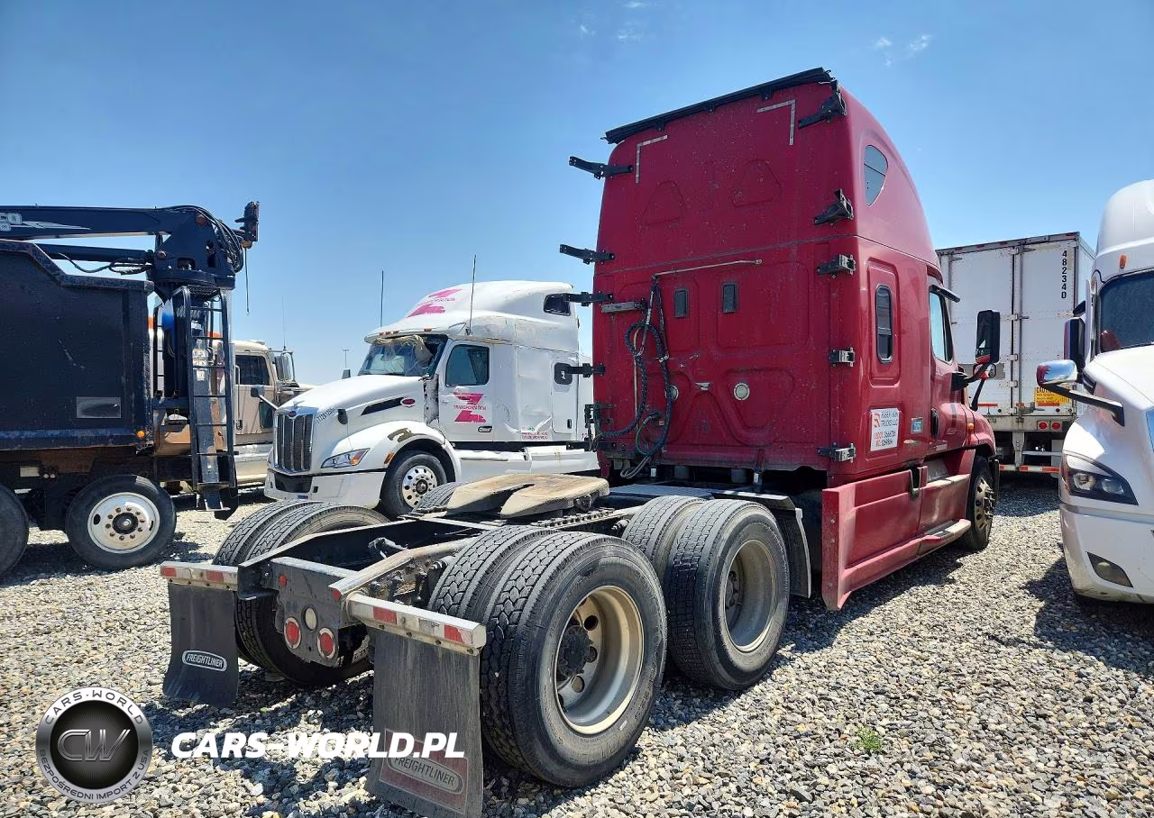 2017 Freightliner Cascadia 125 VIN:3AKJGLDR6HSHM5713 - 3