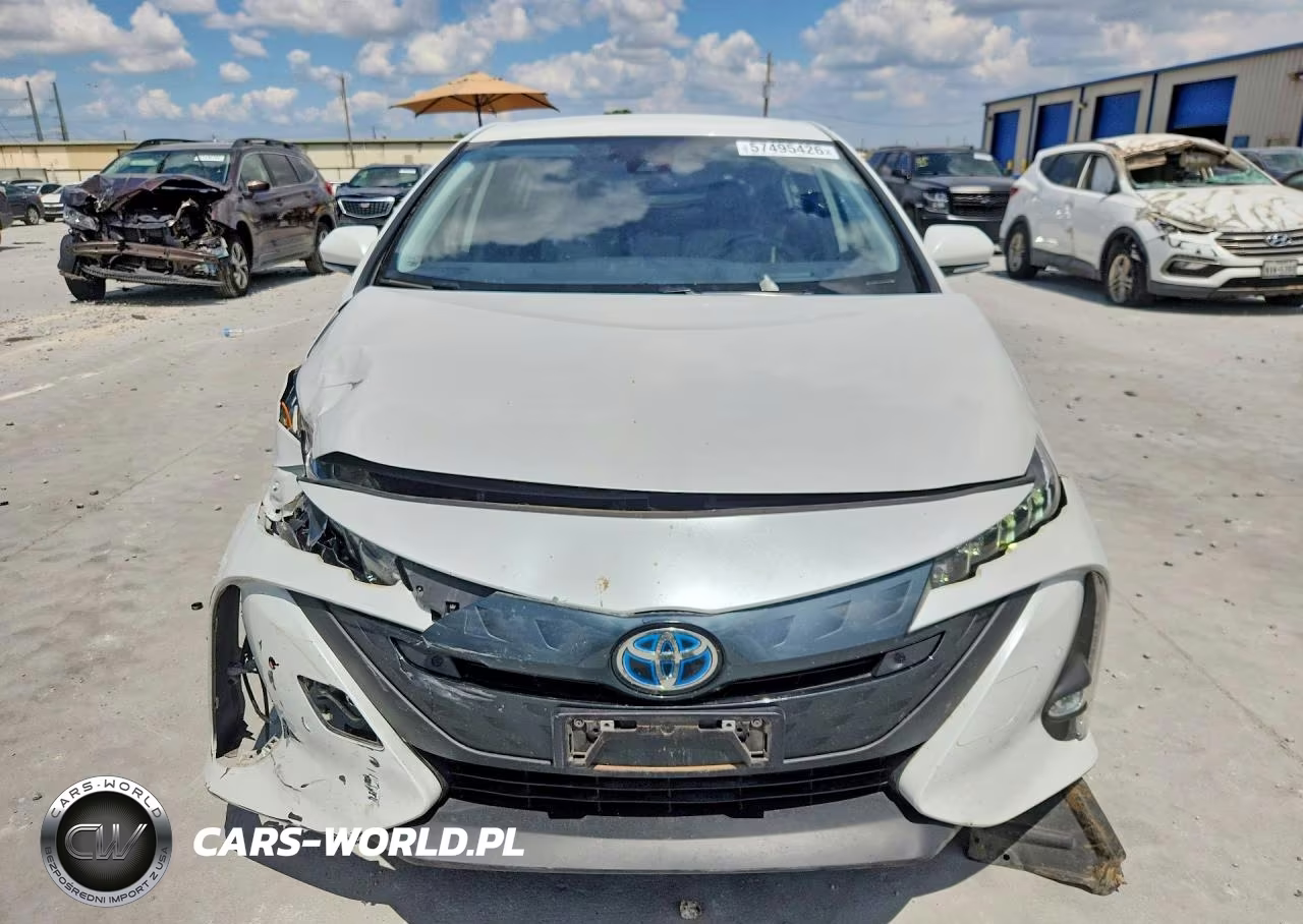 2021 Toyota Prius Prime Limited VIN:JTDKAMFP1M3189263 - 5