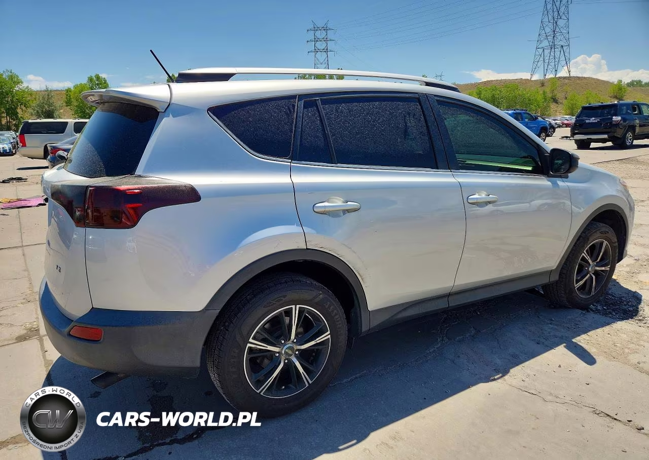 2014 Toyota Rav4 Le VIN:JTMZFREV4EJ019585 - 3