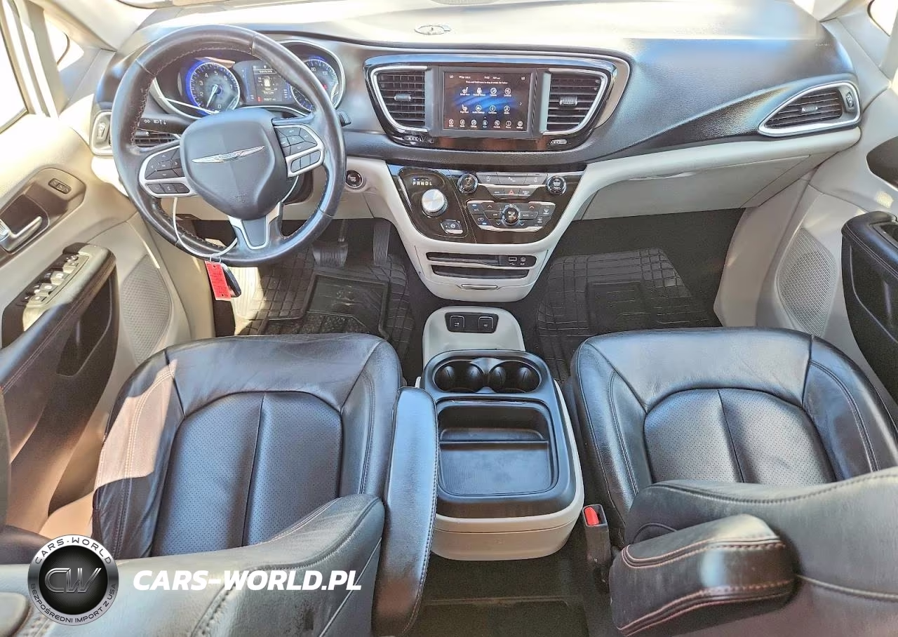 2020 Chrysler Pacifica Touring L VIN:2C4RC1BG1LR123587 - 8