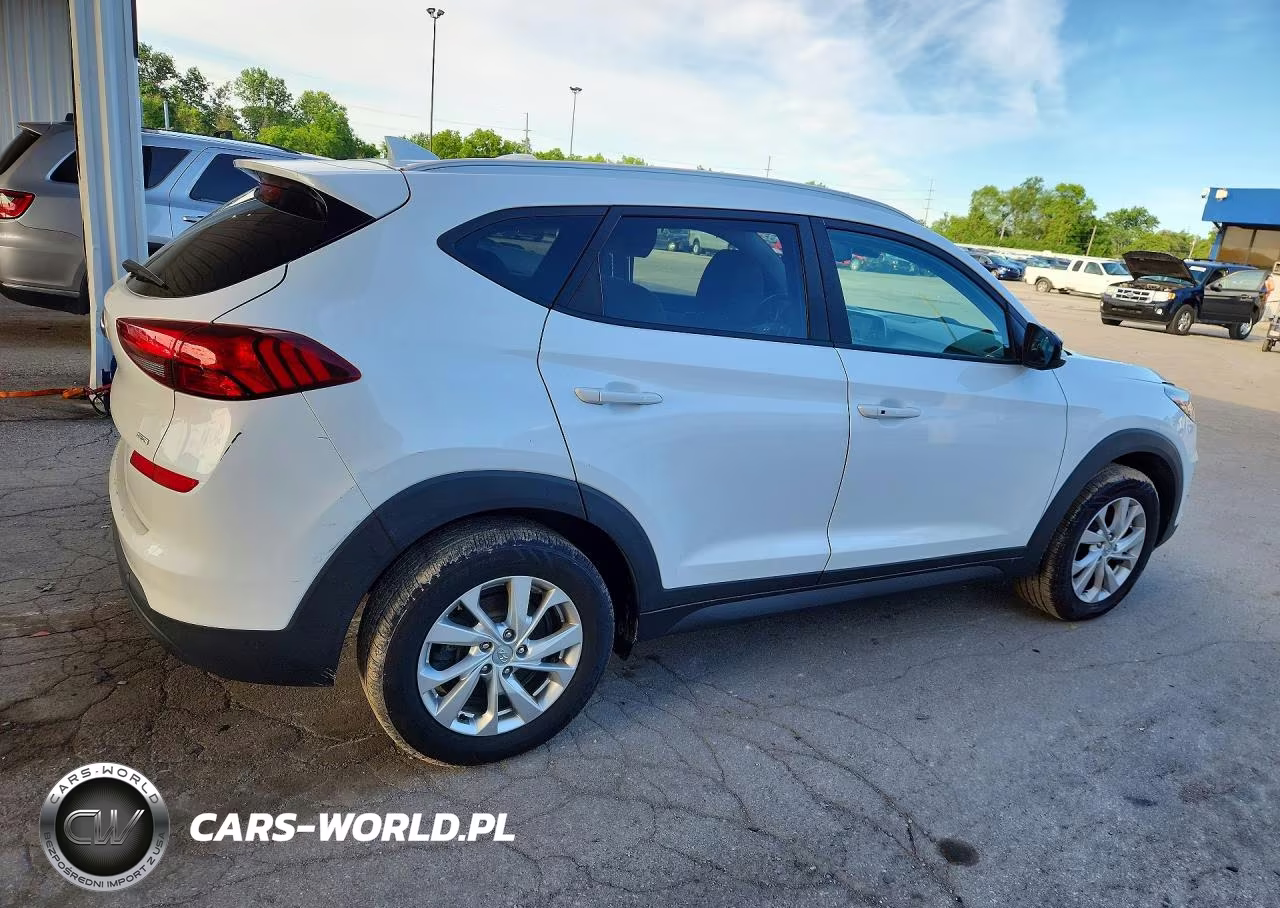 2019 Hyundai Tucson Value VIN:KM8J3CA47KU896206 - 3