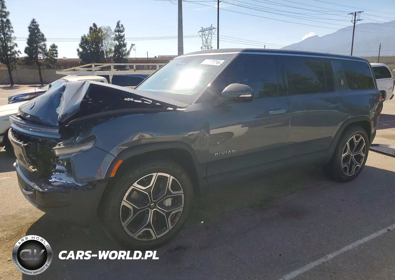 2025 Rivian R1S Adventure