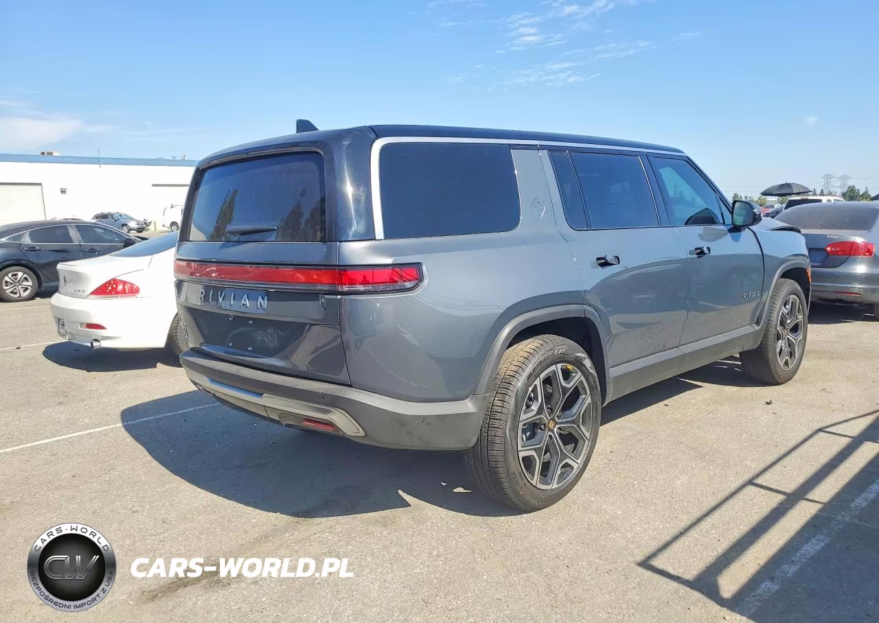 2025 Rivian R1S Adventure VIN:7PDSGBBA2SN071477 - 3