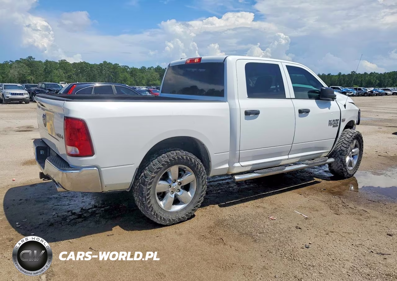 2019 Ram 1500 Classic Tradesman VIN:1C6RR7KT5KS518195 - 3