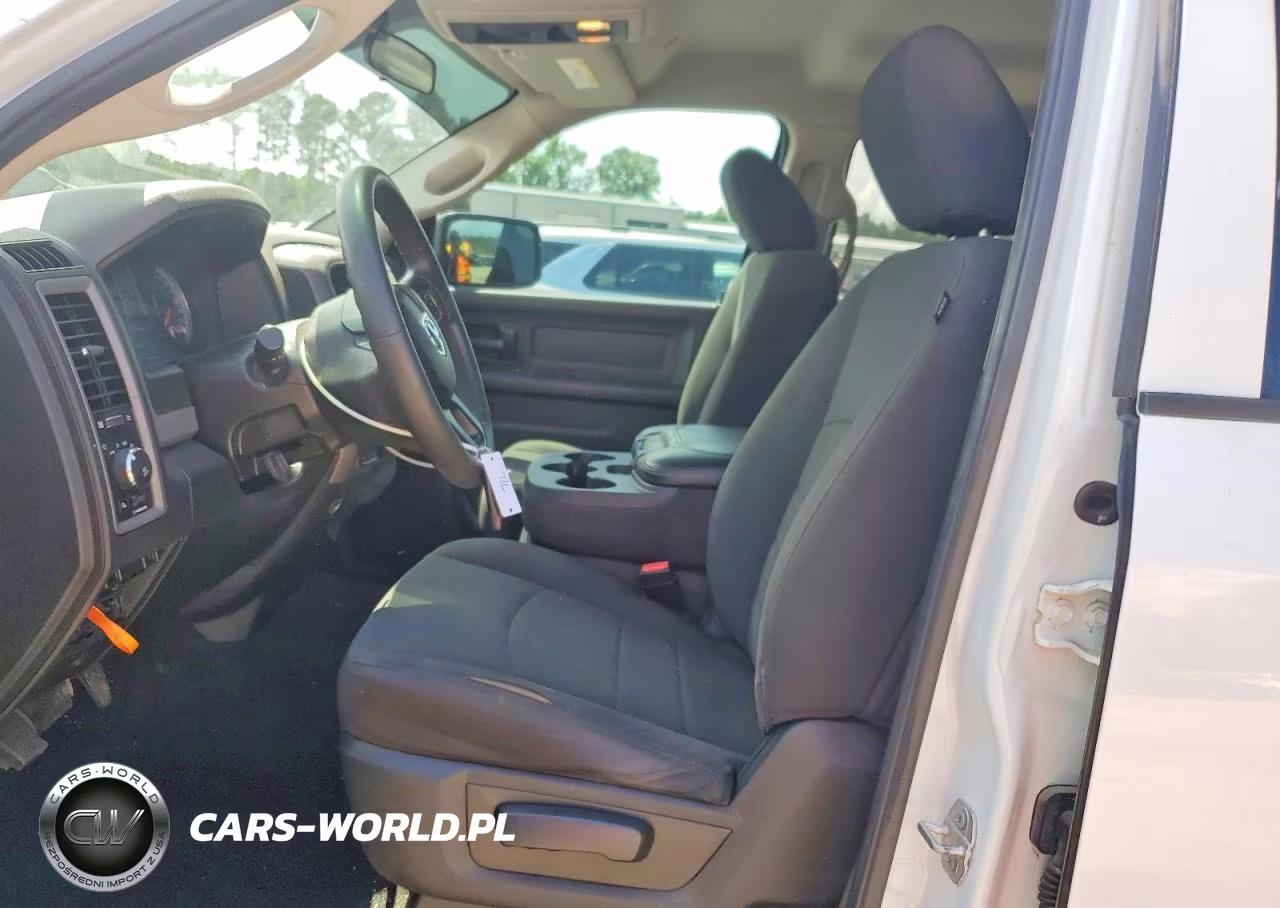 2019 Ram 1500 Classic Tradesman VIN:1C6RR7KT5KS518195 - 7