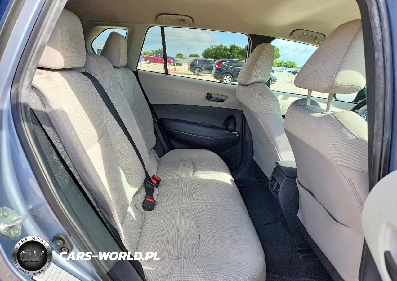 2022 Toyota Corolla Cross Le VIN:7MUCAAAGXNV032279 - 11