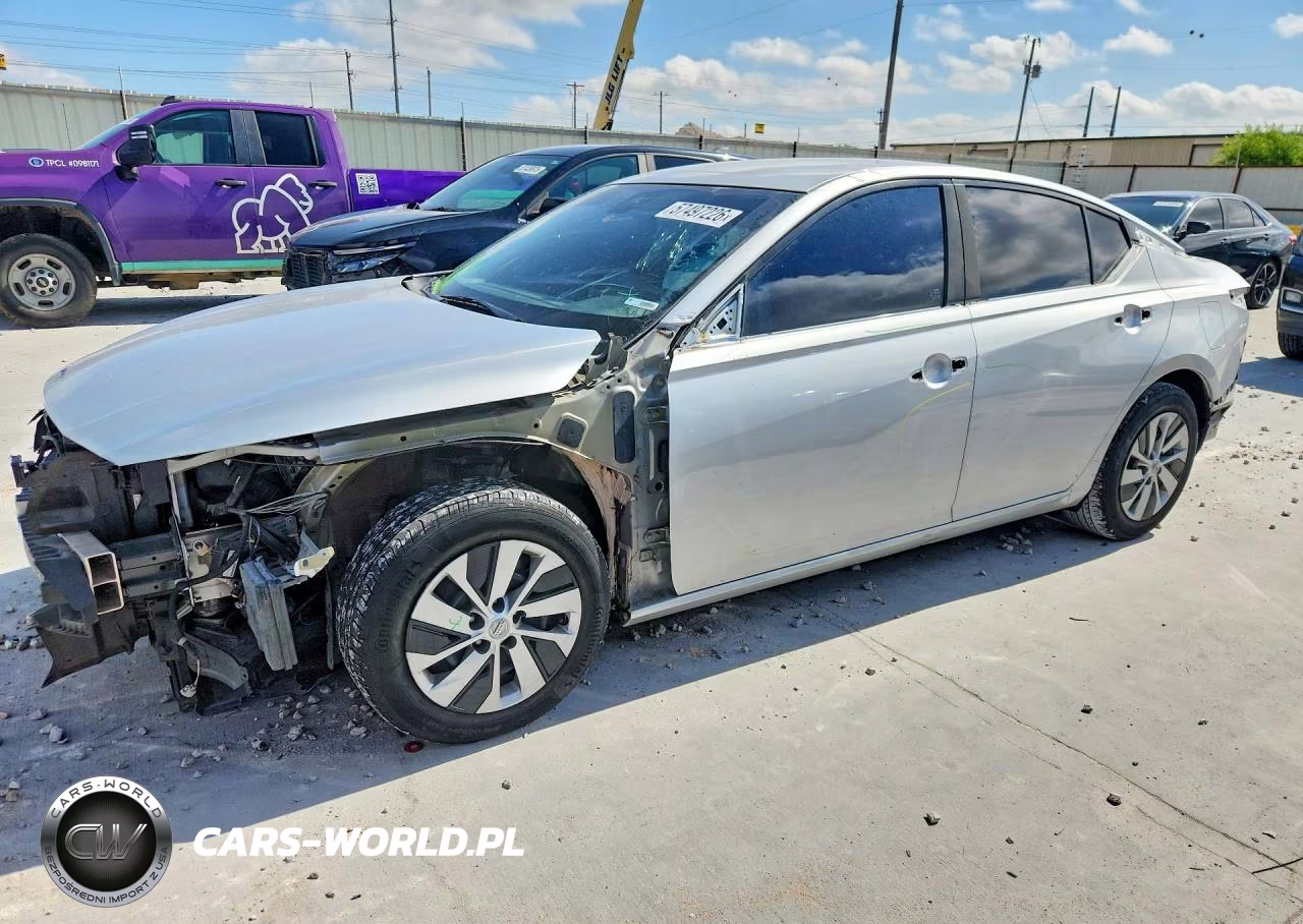 2022 Nissan Altima S – zdjęcie 1 z 13