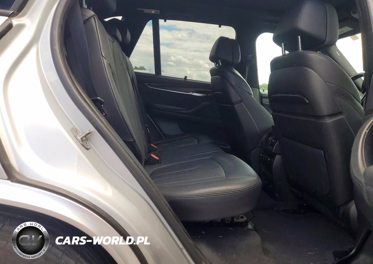 2015 BMW X5 xDrive50I VIN:5UXKR6C58F0J76214 - 11